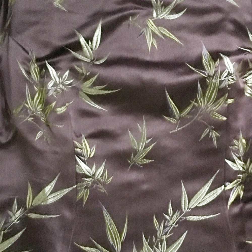 PRETTY SLEEVELESS BLOUSE - Picture 4 of 5